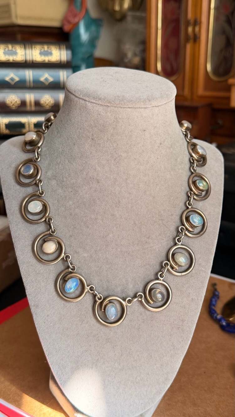 Vintage Modernist Sterling Silver Moonstone Swirl Spiral Link Collar Necklace